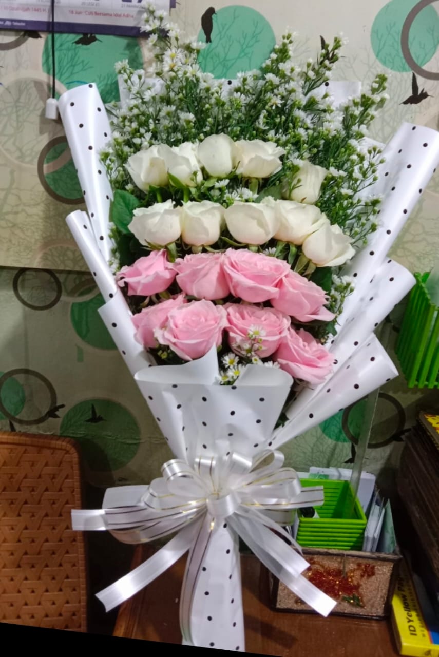 Hand Bouquet 350-400rb